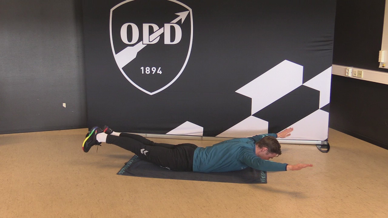 Rygghev IYT med benhev L 2.MP4
